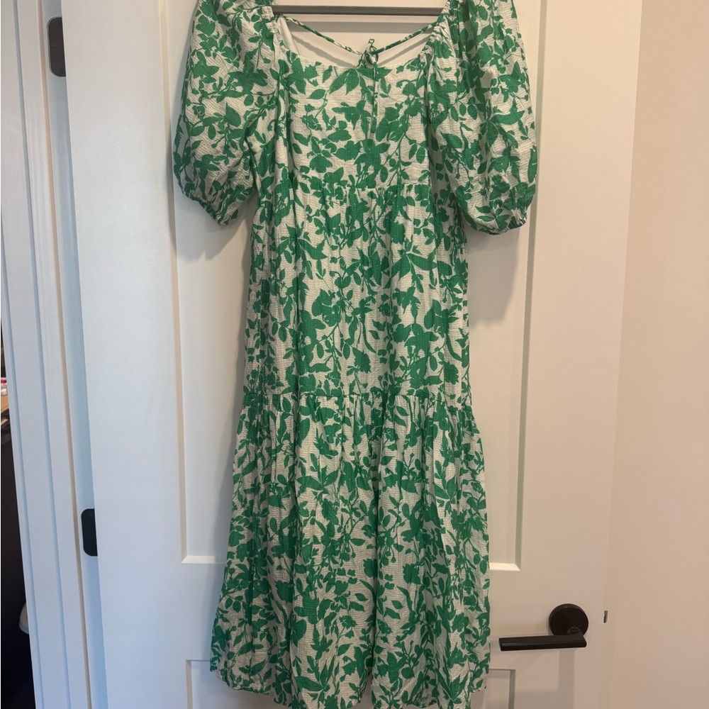 Boutique Green Floral Women's Dress